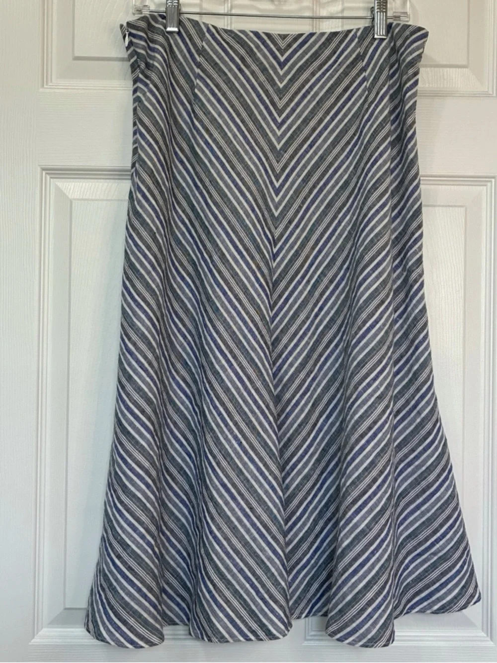 Banana Republic Linen Skirt Womens 10 Side Zip Blue White Tan Diagonal Stripes - Picture 3 of 7
